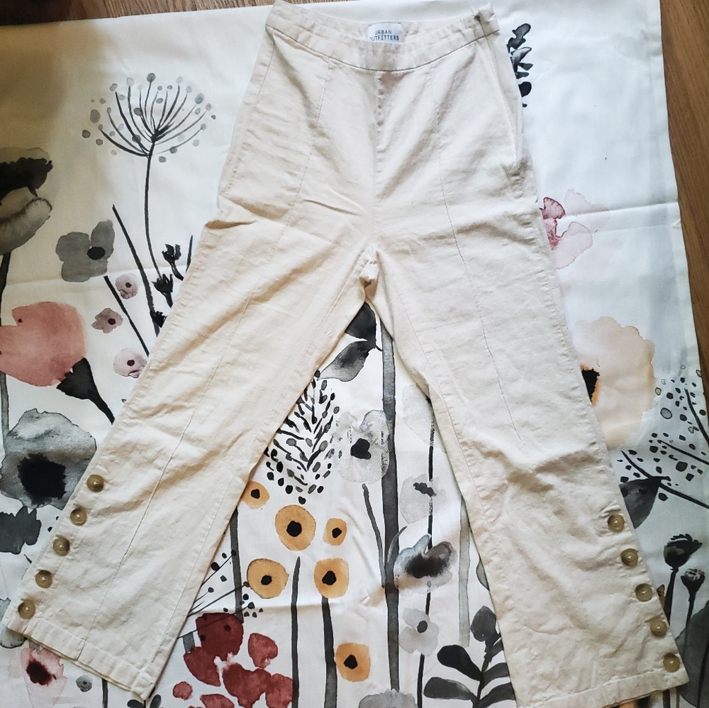 UO cropped pant